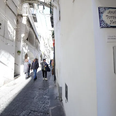 アパート Paradise House アマルフィ